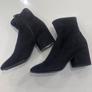 New Steve Madden Iberia Black Ankle boots Size 8.5